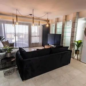Yalarent Amdar Lux , אילת ישראל